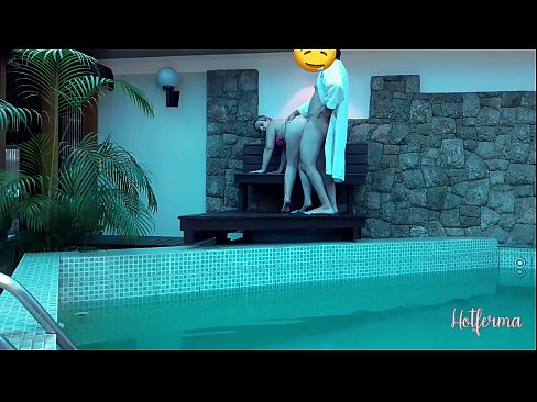 ❤️ Il capo invita la cameriera alla piscina, ma non poteva resistere a un caldo ❤️❌ Porno bello al it.28films.ru ❤️
